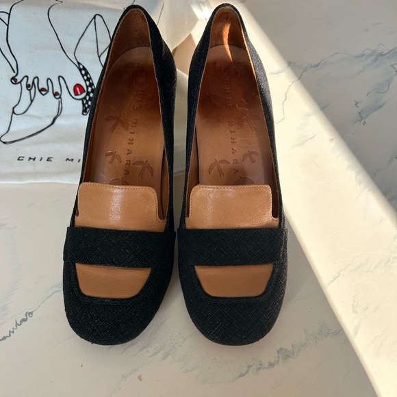 Shoes - Chi Mera, Lindo Negro pump size 38 with box and bag